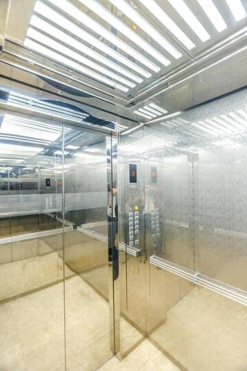 Фото номера Апартаменты с балконом Апартаменты Deluxe Apartment on Tarqovu centr г. Баку 43
