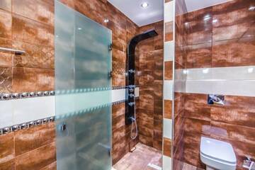 Фото номера Апартаменты с балконом Апартаменты Deluxe Apartment on Tarqovu centr г. Баку 70