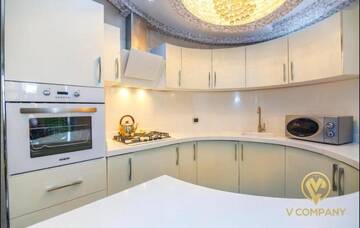 Фото номера Апартаменты с балконом Апартаменты Deluxe Apartment on Tarqovu centr г. Баку 93