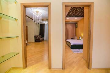 Фото номера Апартаменты Делюкс Апартаменты Luxary Bulding Gold Baku г. Баку 14