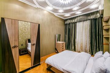 Фото номера Апартаменты Делюкс Апартаменты Lux Apartment İsr Plaza г. Баку 45