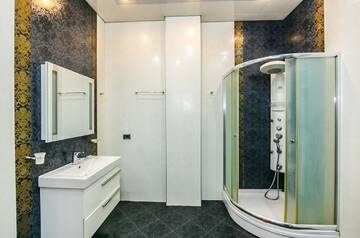 Фото номера Апартаменты Делюкс Апартаменты Lux Apartment İsr Plaza г. Баку 15