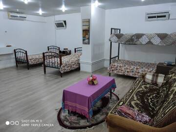 Фото номера Улучшенный четырехместный номер Хостелы EURO HOSTEL BAKU г. Баку 4