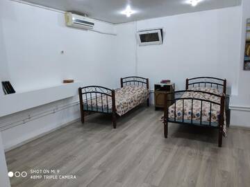 Фото номера Улучшенный четырехместный номер Хостелы EURO HOSTEL BAKU г. Баку 12