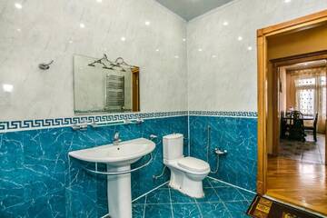 Фото номера Апартаменты с балконом Апартаменты HOTEL APARTMENT VIP PRAMIDA PLASA г. Баку 14