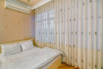 Фото номера Апартаменты Делюкс Апартаменты HOTEL APARTMENT VIP PRAMIDA PLASA г. Баку 28