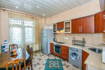Фото номера Апартаменты с балконом Апартаменты HOTEL APARTMENT VIP PRAMIDA PLASA г. Баку 5