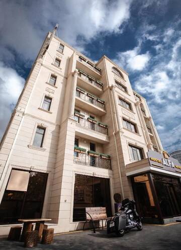 Фото Хостелы Alfa Hotel &amp; Hostel г. Баку 1