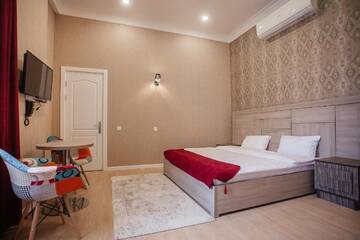 Фото номера Двухместный номер Делюкс с 1 кроватью Хостелы Alfa Hotel &amp; Hostel г. Баку 3