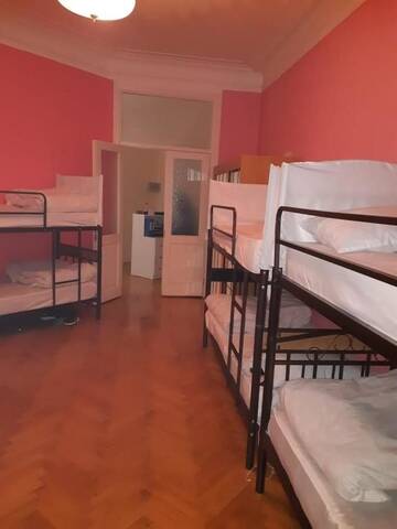 Фото номера Общий номер для мужчин и женщин Хостелы NIZAMI VIEW HOSTEL AND GUEST HOUSE г. Баку 11
