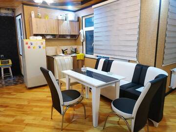 Фото номера Одноместный номер с ванной Хостелы Crystal Palace Hostel г. Баку 4