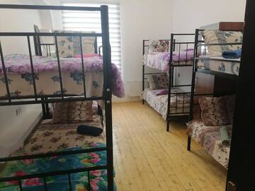 Фото номера Общий 4-местный номер для мужчин и женщин Хостелы Crystal Palace Hostel г. Баку 7