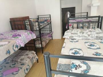 Фото номера Общий 4-местный номер для мужчин и женщин Хостелы Crystal Palace Hostel г. Баку 4
