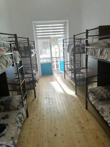 Фото номера Общий 4-местный номер для мужчин и женщин Хостелы Crystal Palace Hostel г. Баку 14
