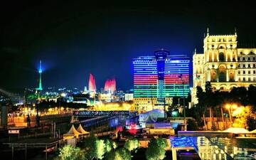 Фото Апартаменты Crown Deluxe Apartment on Nizami Street г. Баку 2