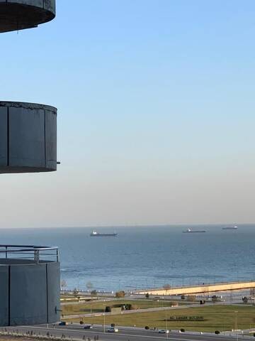 Фото номера Апартаменты с 3 спальнями Апартаменты Apartment On Al Bahar г. Баку 41