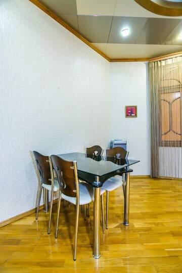 Фото номера Апартаменты с 3 спальнями Апартаменты Apartment On Al Bahar г. Баку 59