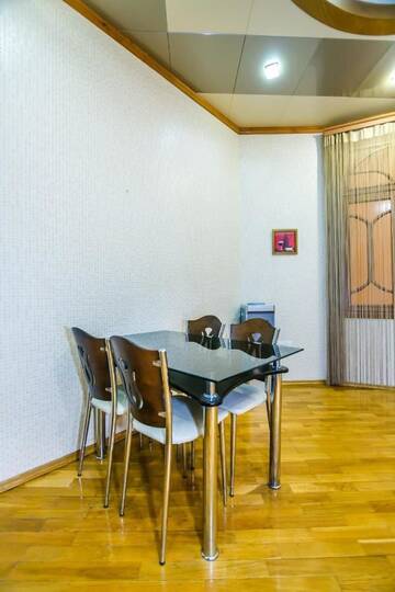 Фото номера Апартаменты с 3 спальнями Апартаменты Apartment On Al Bahar г. Баку 13