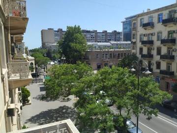 Фото Апартаменты Between 28may Metro station and National Boulevard Seaside Park г. Баку 3