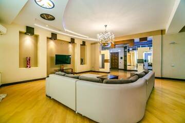 Фото номера Апартаменты с 3 спальнями Апартаменты Luxary Apartments г. Баку 75