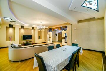 Фото номера Апартаменты с 3 спальнями Апартаменты Luxary Apartments г. Баку 44