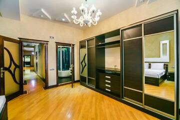 Фото номера Апартаменты с 3 спальнями Апартаменты Luxary Apartments г. Баку 27