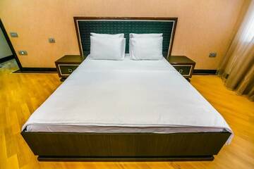 Фото номера Апартаменты с 3 спальнями Апартаменты Luxary Apartments г. Баку 65