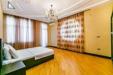 Фото номера Апартаменты с 3 спальнями Апартаменты Luxary Apartments г. Баку 39