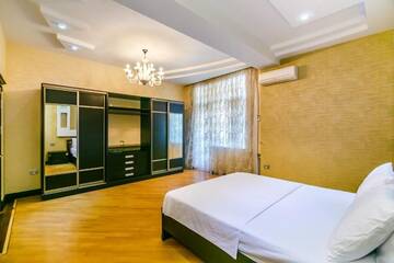 Фото номера Апартаменты с 3 спальнями Апартаменты Luxary Apartments г. Баку 95