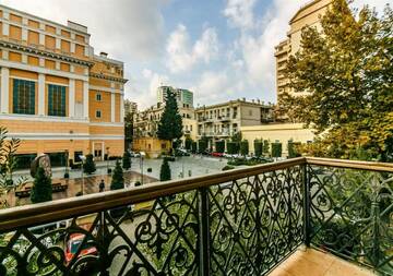 Фото Апартаменты Nizami Cinema Building Amazing by Time Group г. Баку 1