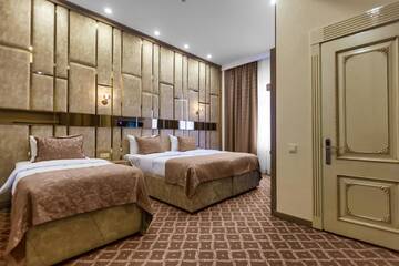 Фото номера Стандартный трехместный номер Отель Nardin Hotel г. Баку 5