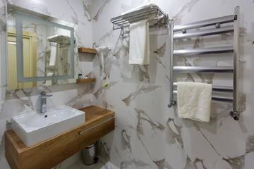 Фото номера Полулюкс Отель Nardin Hotel г. Баку 7