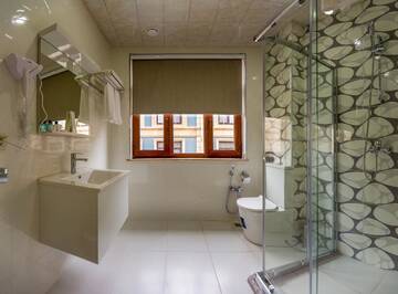 Фото номера Семейный номер Отель Nardin Hotel г. Баку 4