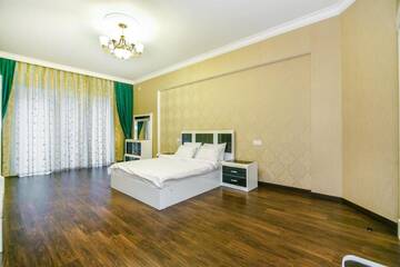Фото номера Апартаменты с 3 спальнями Апартаменты VIP Apartment near in 28 Mall г. Баку 94