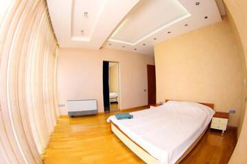 Фото номера Апартаменты с 3 спальнями Апартаменты BAKU CITY CENTRE APARTMENT г. Баку 7