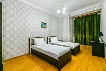 Фото номера Апартаменты с 3 спальнями Апартаменты BAKU CITY CENTRE APARTMENT г. Баку 45