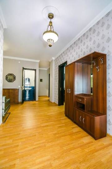 Фото номера Апартаменты с 3 спальнями Апартаменты BAKU CITY CENTRE APARTMENT г. Баку 36