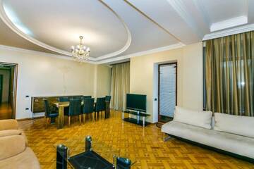 Фото номера Апартаменты с 3 спальнями Апартаменты BAKU CITY CENTRE APARTMENT г. Баку 18