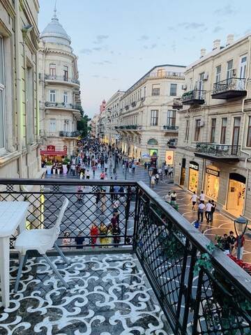 Фото номера Апартаменты с 3 спальнями Апартаменты Luxary Apartment ISR Plaza г. Баку 17