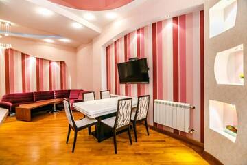 Фото номера Апартаменты с 3 спальнями Апартаменты Luxary Apartment ISR Plaza г. Баку 98