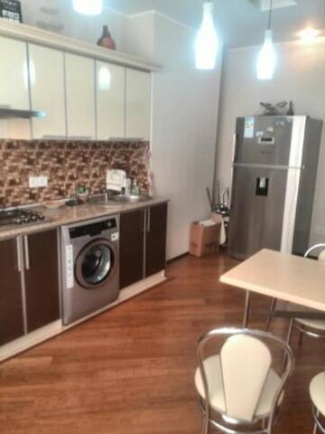Фото номера Апартаменты с 2 спальнями Апартаменты quiet Apartment near Railway station г. Баку 16