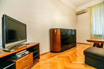 Фото номера Апартаменты с 2 спальнями Апартаменты Apartment in the city center by Time Group г. Баку 8